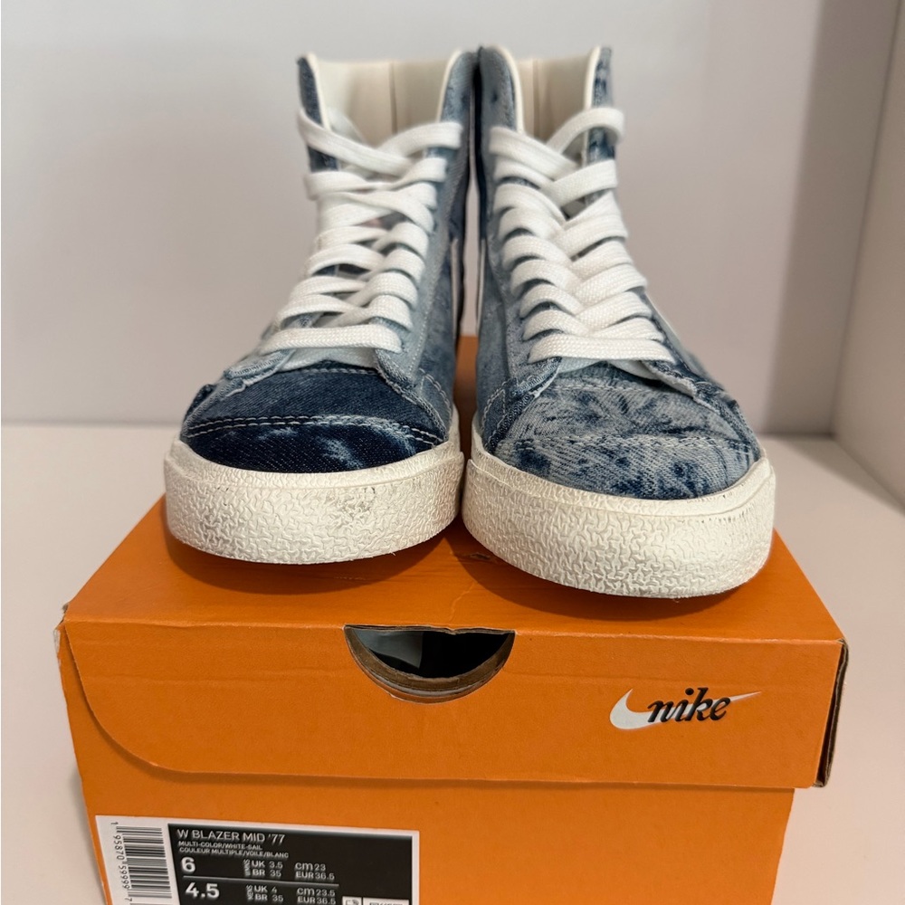 Women Size 6 // Nike High-Top Sneakers in Denim Tie-Dye - Picture 3 of 7